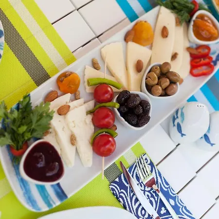 Cynara Alacati Oda ve Kahvaltı