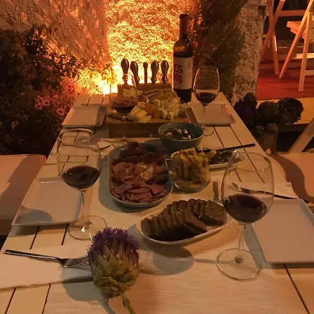 Cynara Alacati Oda ve Kahvaltı