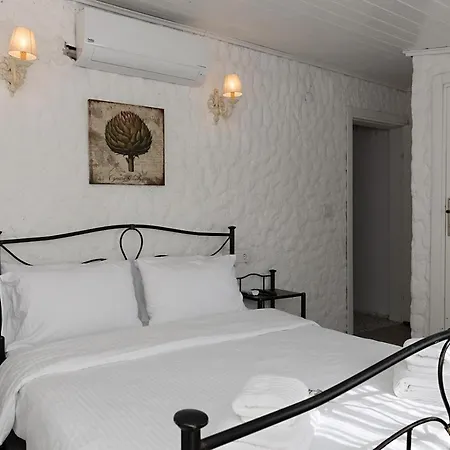 Oda ve Kahvaltı Cynara Alacati